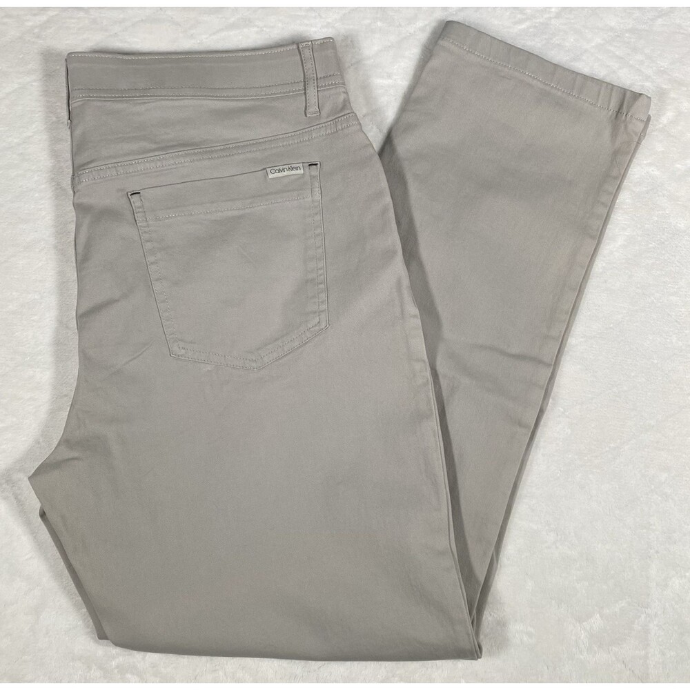 Calvin Klein Men’s 36X30 Slim Fit Infinite Flex Waist Khaki Pants Stretch Preppy